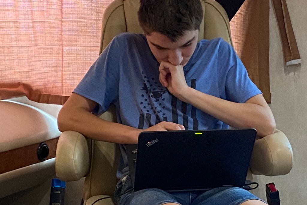 Online schools are a great resource for roadschooling families.