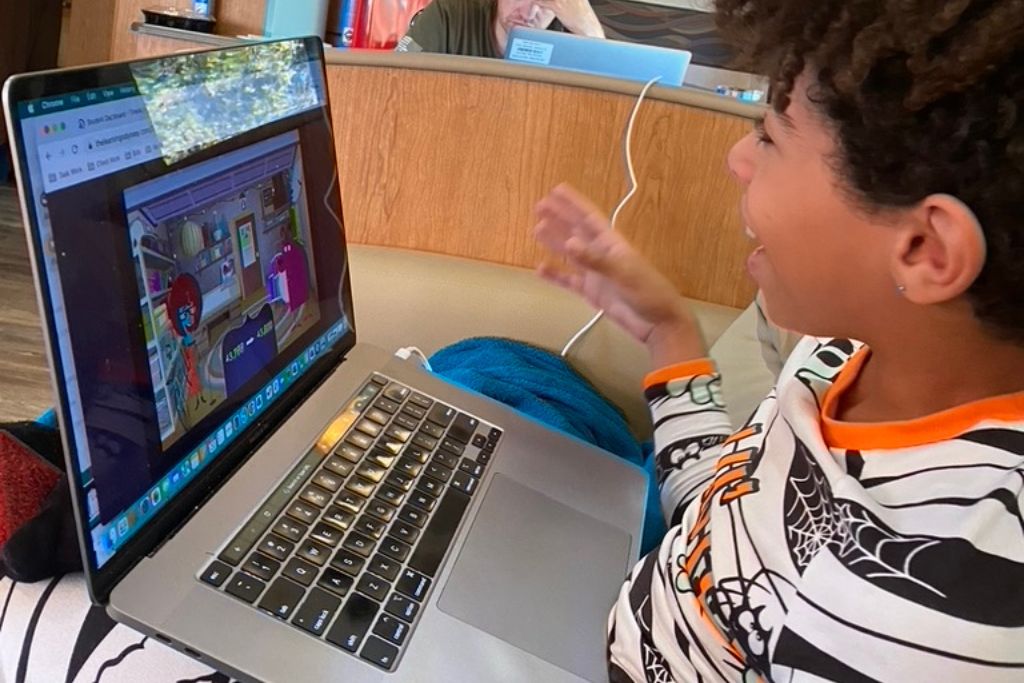 Roadschooling curriculum looks different for each family. 