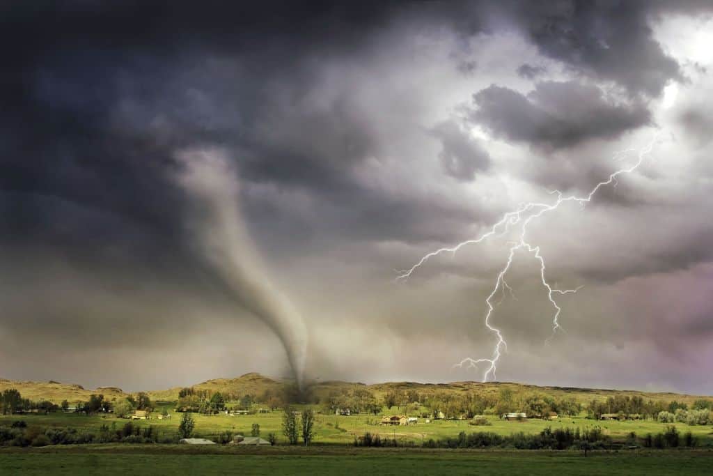Living in an RV means constant weather changes while traveling. For safety, make sure you stay up to date on weather conditions. 